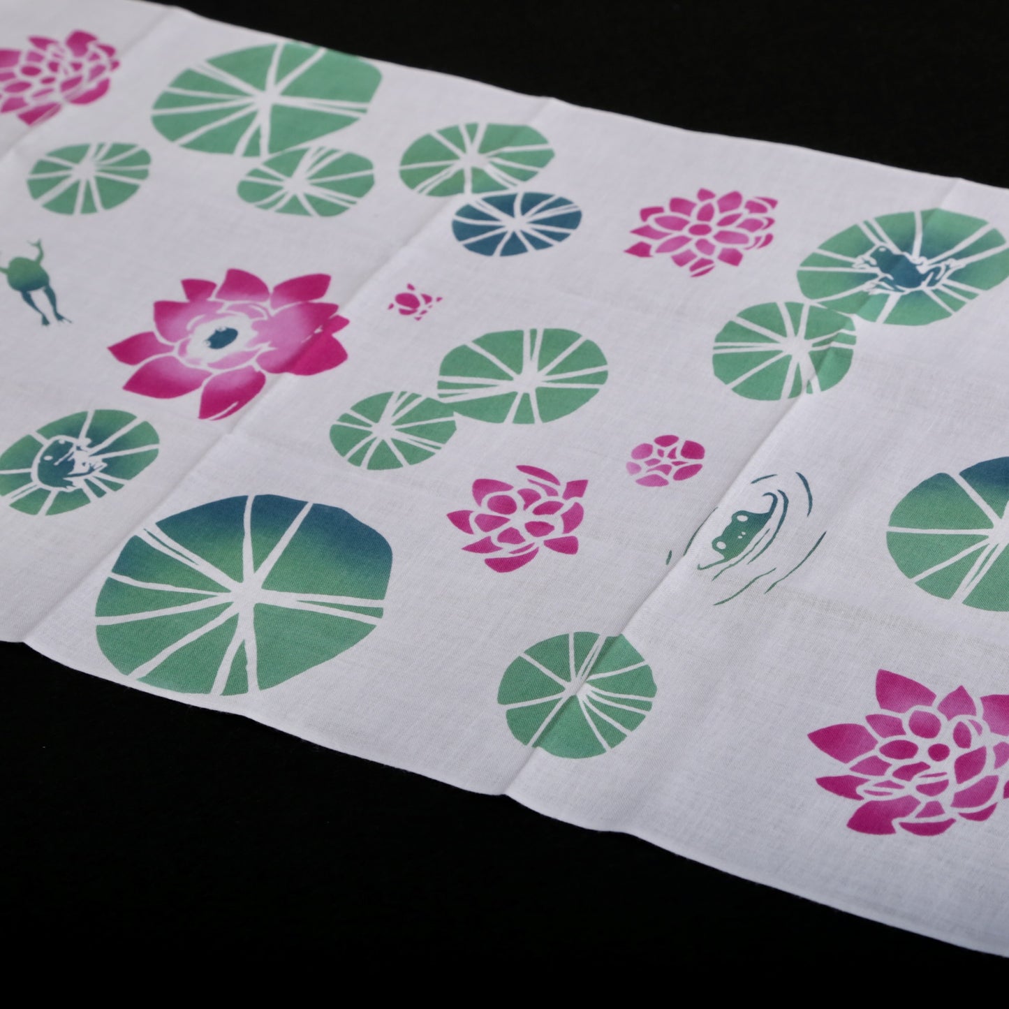 睡蓮の池(カエルのあそび場)