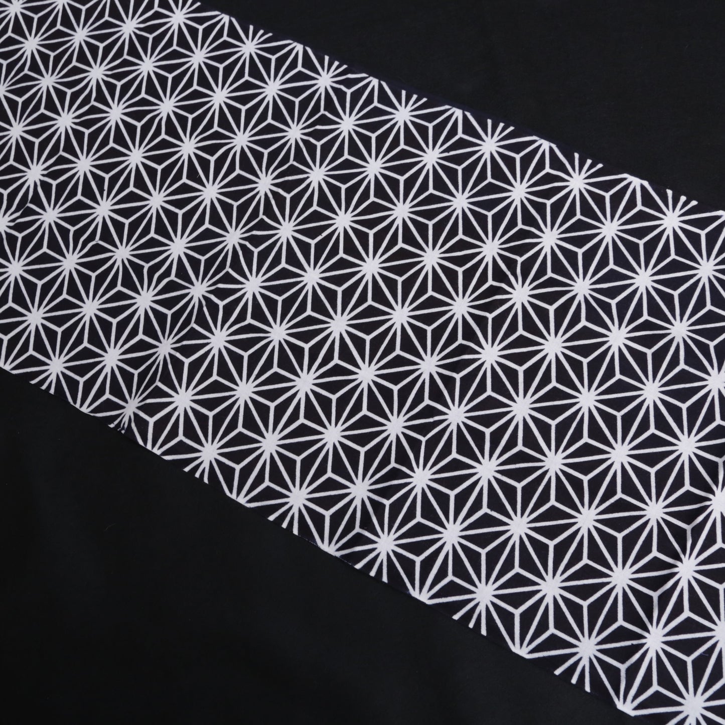 麻の葉〈黒〉Black Line