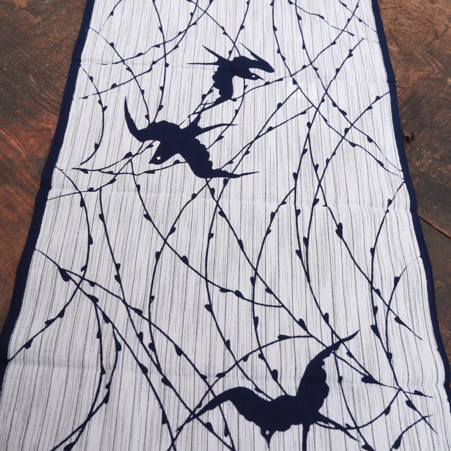 [Tradition] Willow and swallow (Awa shijiraori)★Indigo dyeing