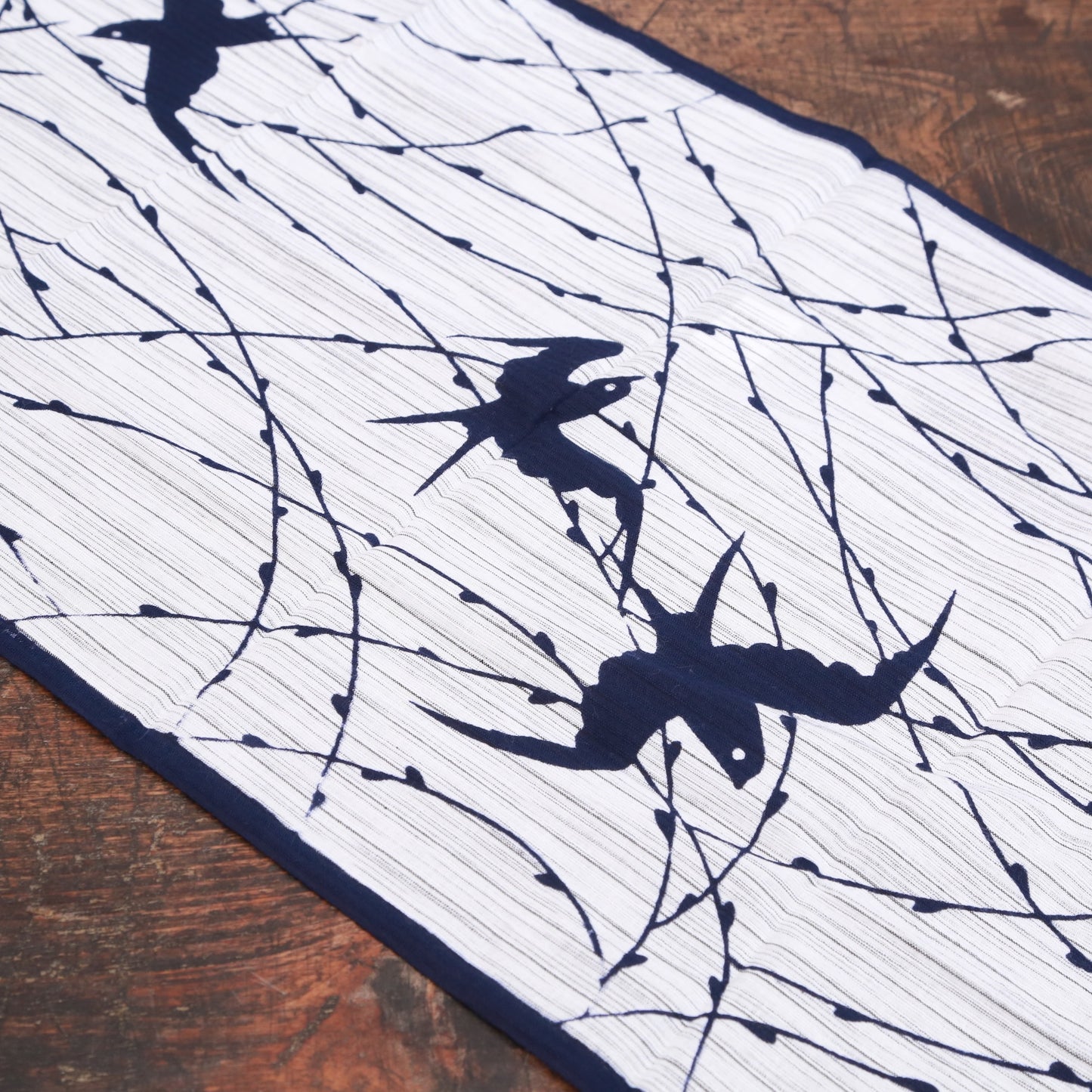 [Tradition] Willow and swallow (Awa shijiraori)★Indigo dyeing