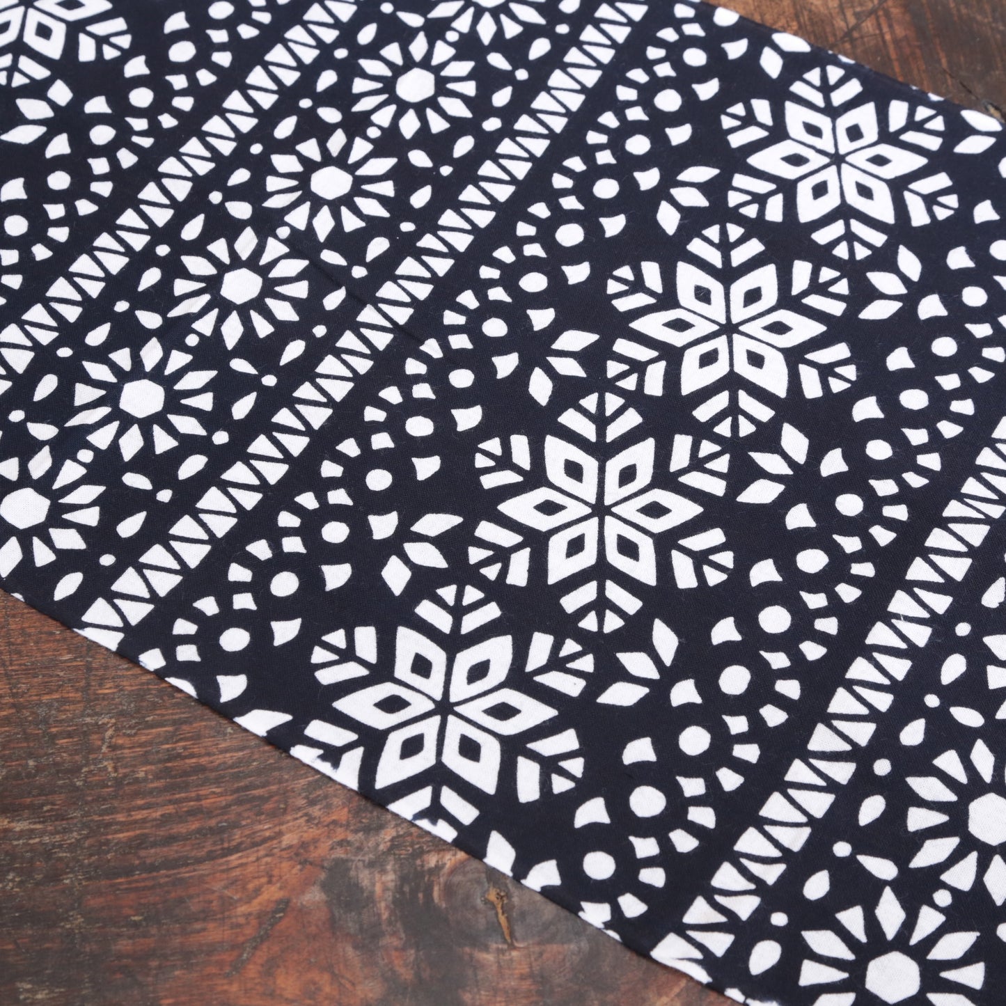 [Black Line] Snowflake pattern (black) (limited quantity)