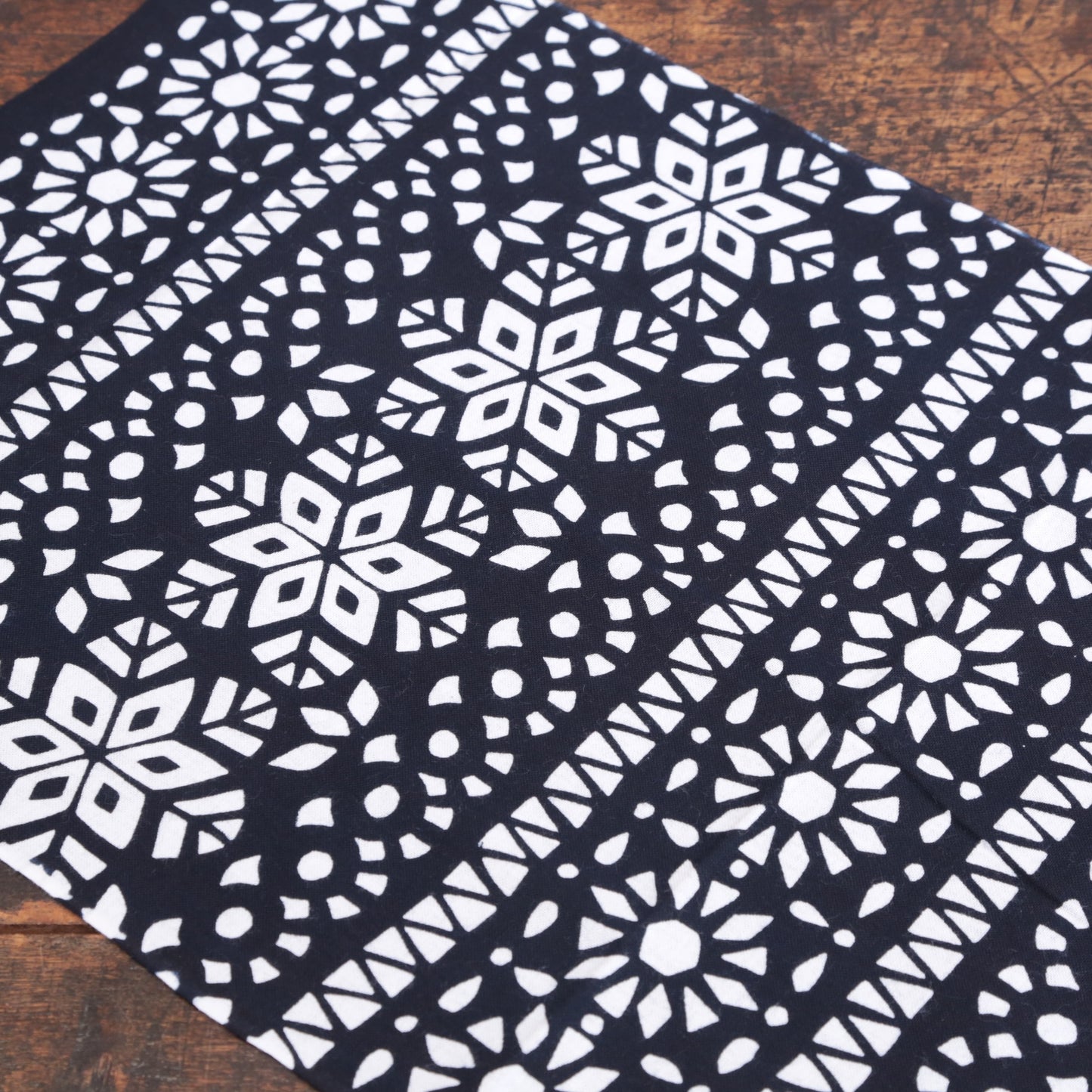 [Black Line] Snowflake pattern (black) (limited quantity)