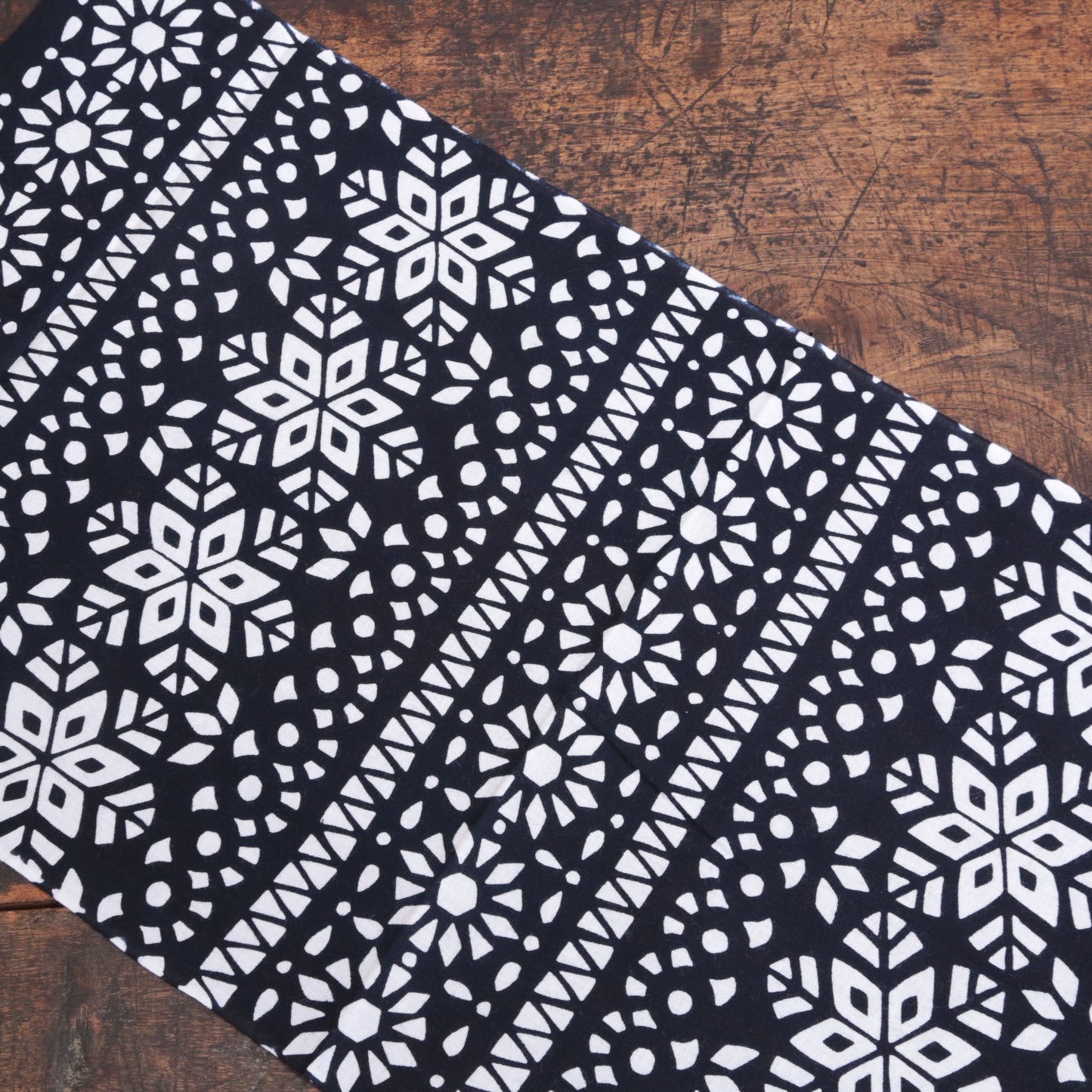 [Black Line] Snowflake pattern (black) (limited quantity)