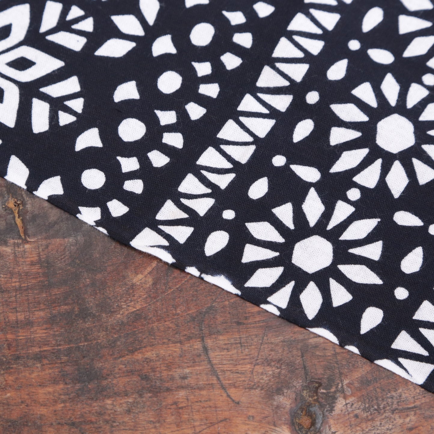 [Black Line] Snowflake pattern (black) (limited quantity)