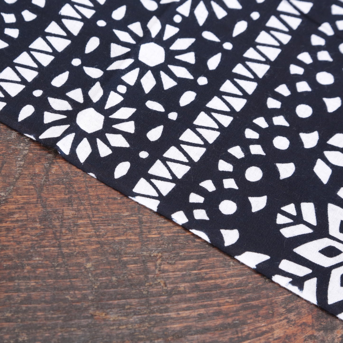 [Black Line] Snowflake pattern (black) (limited quantity)