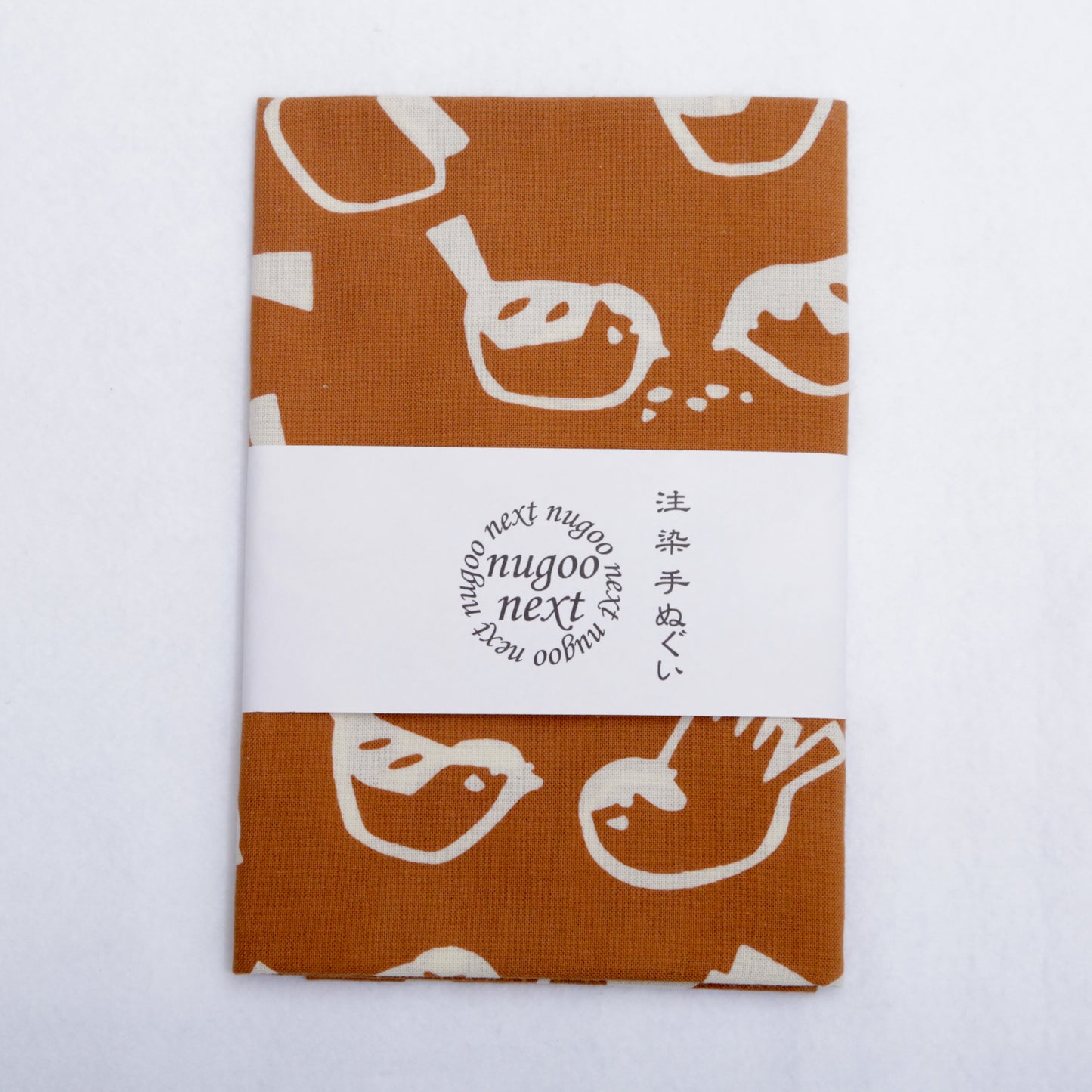 [Animal] Sparrow small pattern &lt;brown ground + kinari&gt;