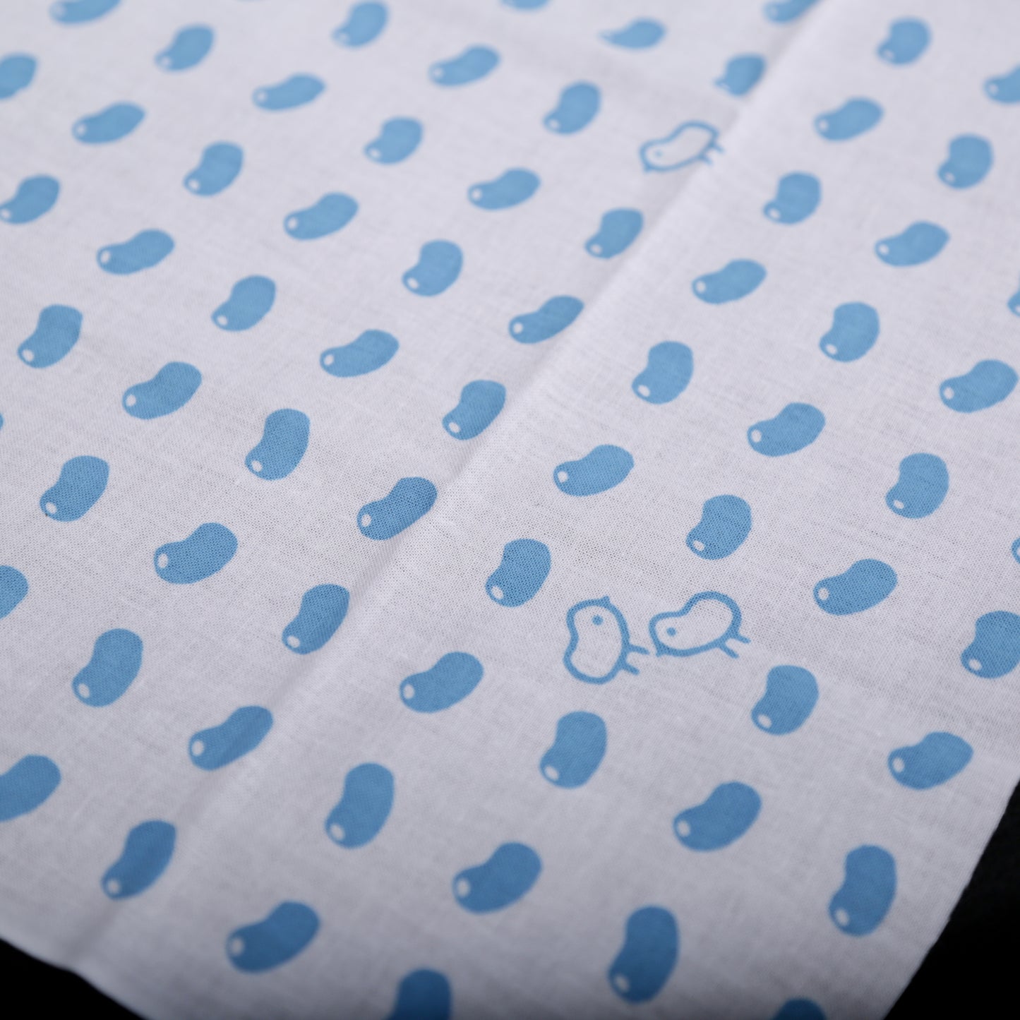 [Animal] Bean and chick〈Blue sky〉
