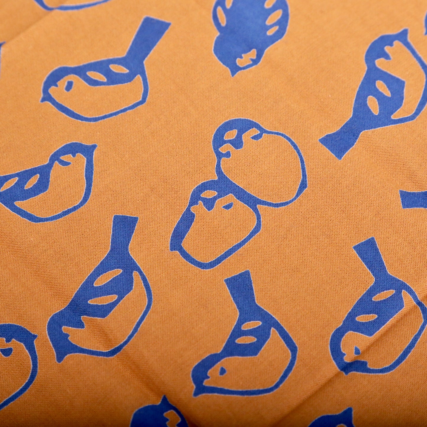 [Animal] Sparrow small pattern &lt;brown ground + navy&gt;